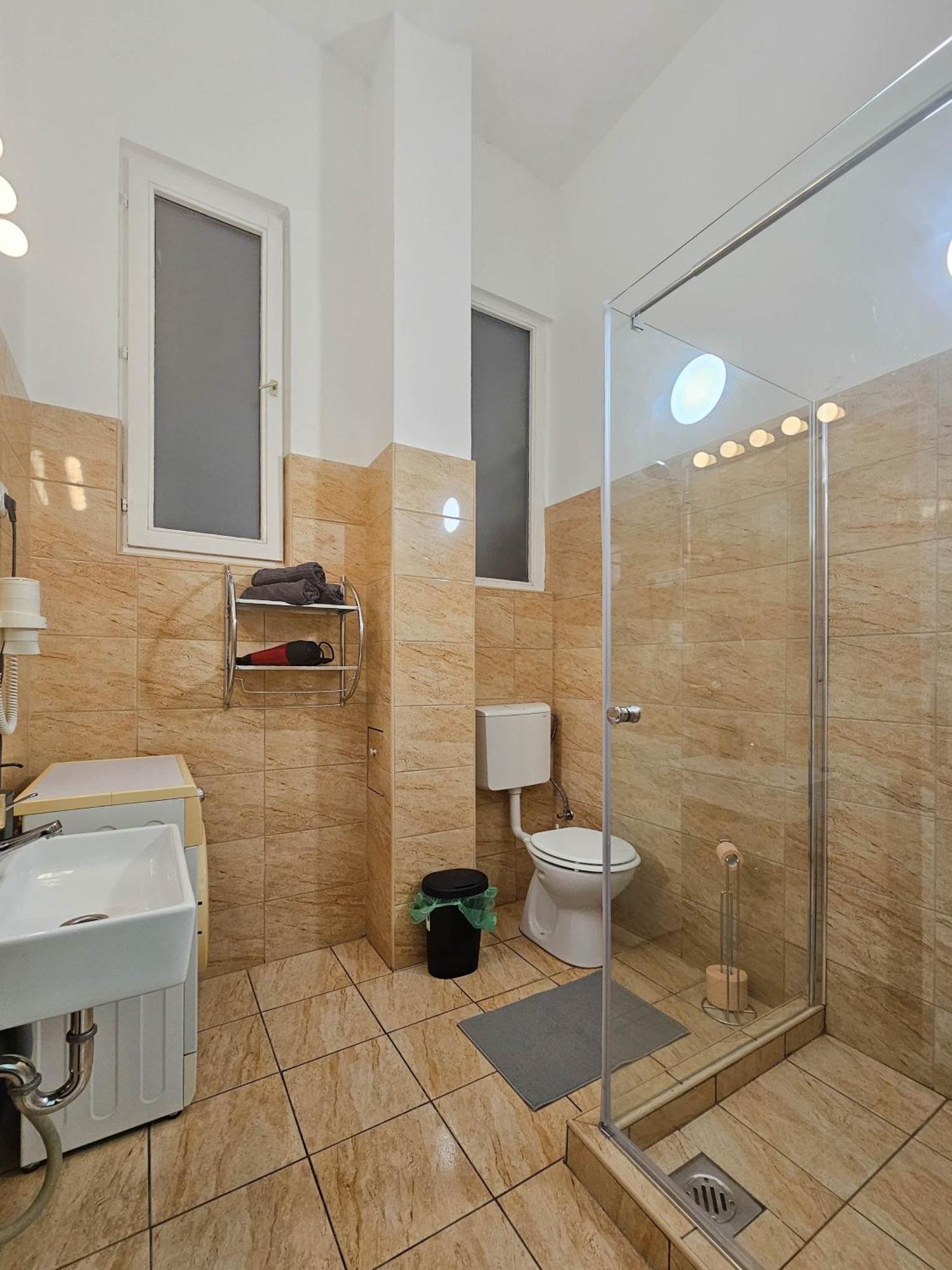 Purezen In The City For 2 Apartment Budapest Room photo